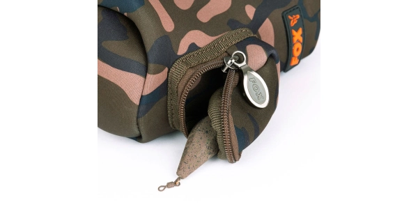 FOX - Ochranné púzdro navijaku Neoprene Camo Reel Pouch