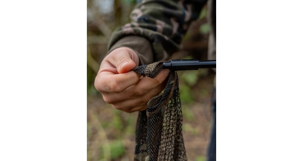 FOX - Podberáková sieť Camo Landing Net Mesh 46"