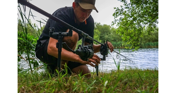 FOX - Prút Explorer 8–10 ft 3,25 lb Full Shrink