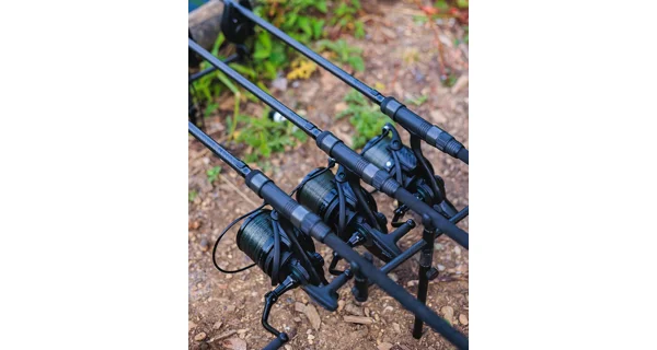 FOX - Prút Horizon X4 Black 10 ft 3,5 lb 2 diely