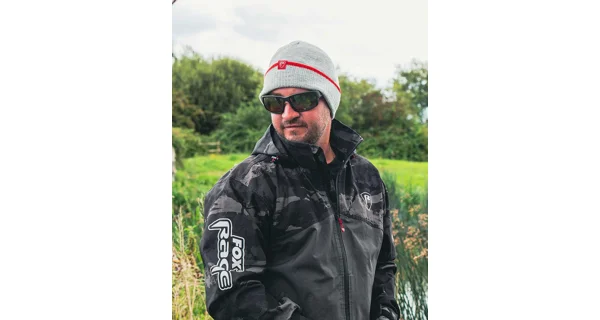 FOX RAGE - Čiapka Voyager Light Grey Beanie