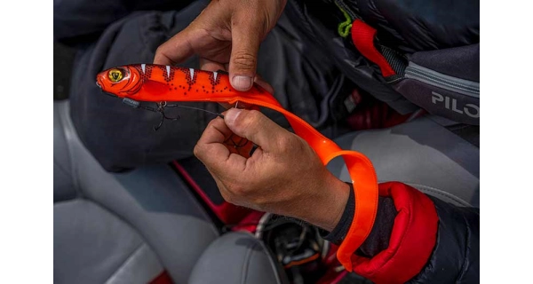 FOX RAGE - Gumová nástraha Slick Eel 35 cm UV Red Wake