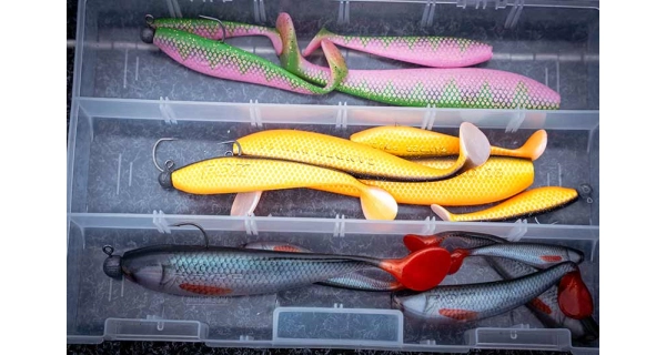 FOX RAGE - Gumová nástraha Zander Pro Shad Ultra Natural Roach 12 cm