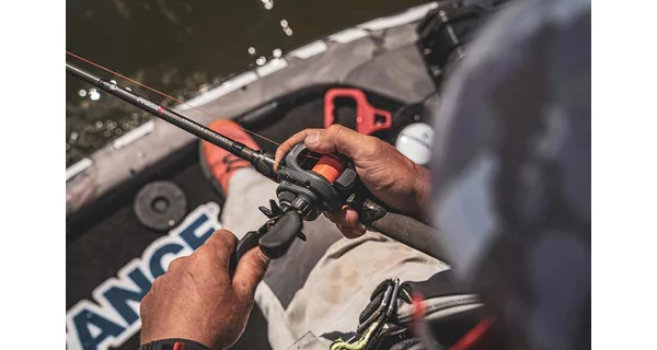 FOX RAGE - Multiplikátor Warrior Baitcast Reel