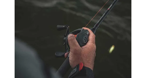 FOX RAGE - Multiplikátor Warrior Baitcast Reel