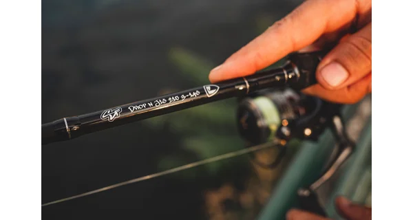 FOX RAGE - Prút Street Fighter Light Shad 220 cm 5-20 g