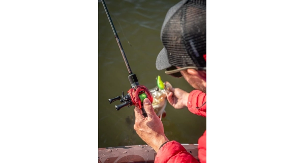 FOX RAGE - Prút Warrior Zander Cast 2,1 m 10-40 g 1+1 diel