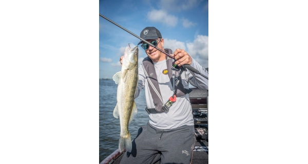 FOX RAGE - Prút Warrior Zander Jig 2,4 m 10-30 g 2 diely