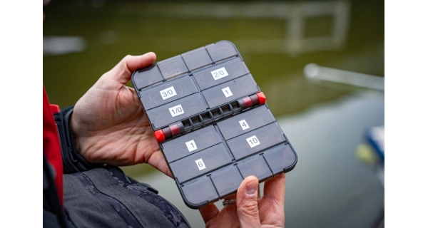 FOX RAGE - Škatuľka Accessory Box Full Medium Compartment