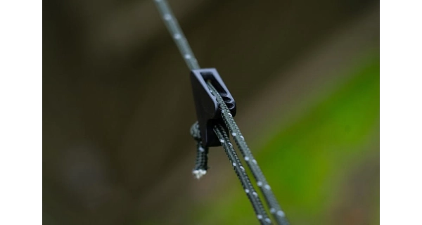 FOX - Sada Kolíkov a šnúr v puzdre R-Series Bivvy Storm Pack