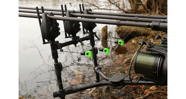 FOX - Swinger Black Label Mini Čierny