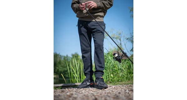 FOX - Tepláky Collection Jogger Black veľ. 2XL