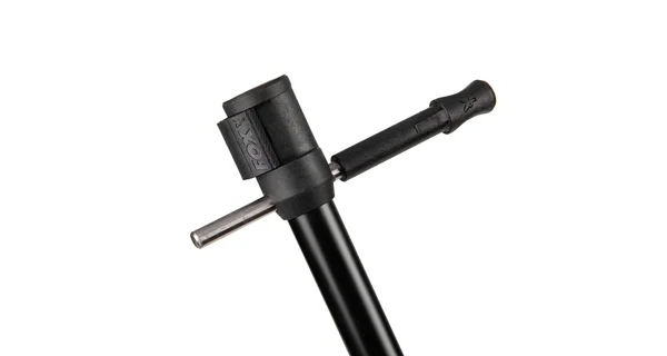 FOX - Vidlička Black Label CamLok Banksticks 12"