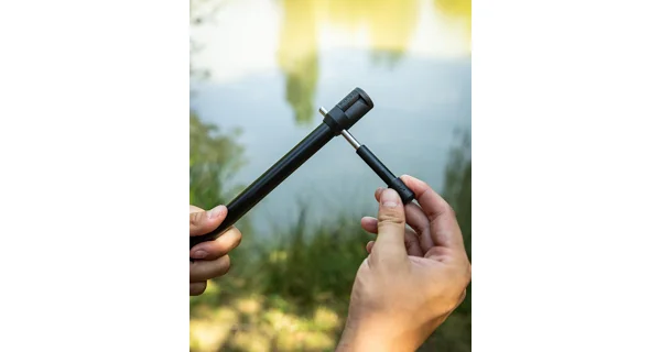 FOX - Vidlička Black Label CamLok Banksticks 12"