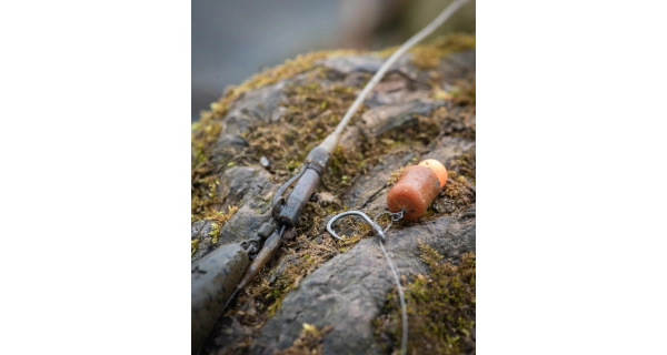 FOX - Závesky Edges Tubing Leadclip Ready Rigs Camo veľ. 7 3 ks