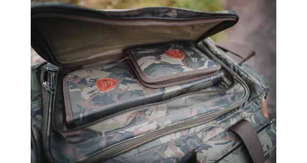 GIANTS FISHING - Cestovná taška Deluxe Large Carryall
