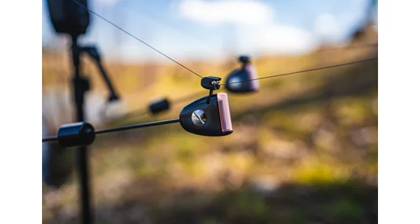 GIANTS FISHING - Indikátor záberu svietiaci LXR+ Red Červený