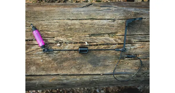 GIANTS FISHING - Indikátor záberu svietiaci TSX-B Red Červený