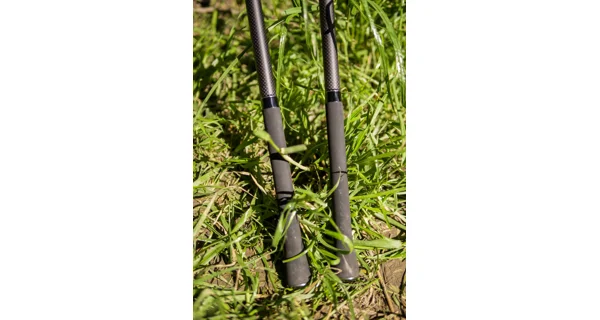 GIANTS FISHING - Kaprový prút Gaube XP330 2,75 m 3 lb 2 diely