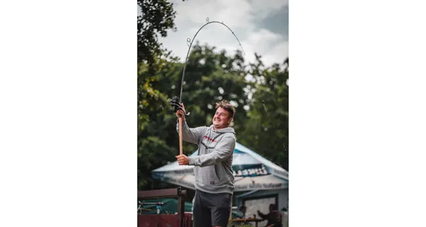 GIANTS FISHING - Kaprový prút Luxury FC 3 m 3 lb 2 diely