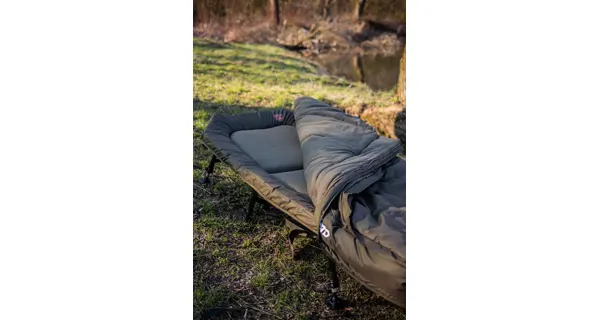 GIANTS FISHING - Lehátko + spací vak Bedchair/Sleeping Bag System RWX 5 STD