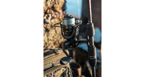 GIANTS FISHING - Navijak Deluxe Reel FD 3000