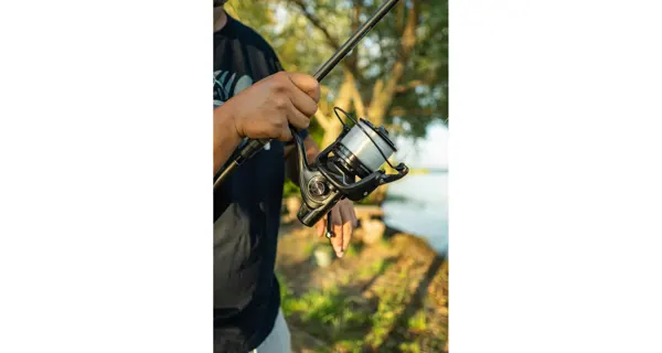 GIANTS FISHING - Navijak XRS FD 9000 + čierna cievka 10000 ZADARMO!