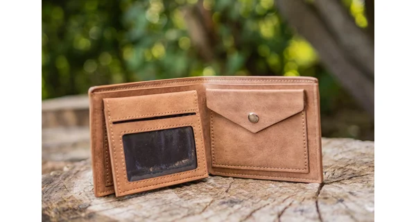 GIANTS FISHING - Peňaženka hnedá hlava kapra Brown Wallet Carp Head