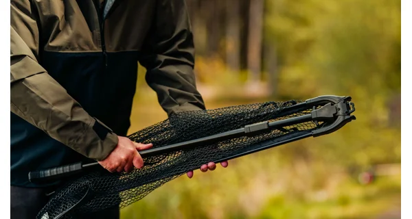 GIANTS FISHING - Plávajúci podberák s pogumovanou sieťkou Deluxe 210 cm