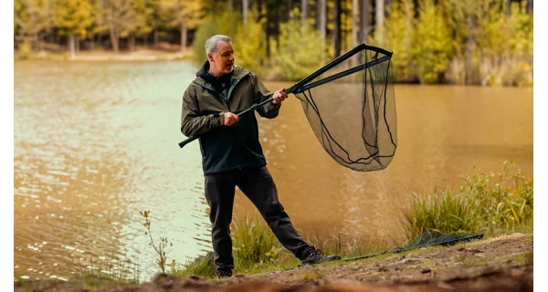 GIANTS FISHING - Plávajúci podberák s pogumovanou sieťkou Deluxe 210 cm
