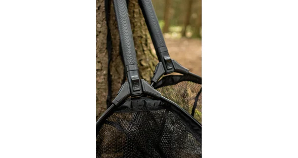 GIANTS FISHING - Plávajúci podberák s pogumovanou sieťkou Deluxe Rubber Float Medium
