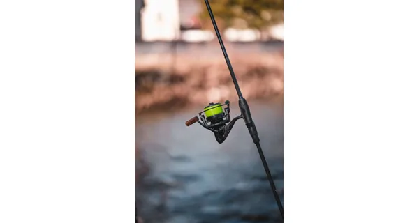 GIANTS FISHING - Prút Deluxe BX Carp 2,7 m 3 lb 2 diely