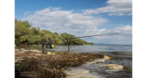 GIANTS FISHING - Prút XRS180 3,05 m 3 lb 2 diely