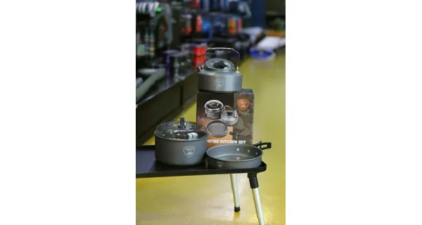 GIANTS FISHING - Sada riadu s kanvičkou 3 Piece Pan & Kettle Set