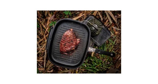 GIANTS FISHING - Set Panvica na varenie Eazi Pan Medium + Nerezový thermo hrnček 400 ml