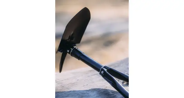 GIANTS FISHING - Skladacia lopatka Camping Shovel