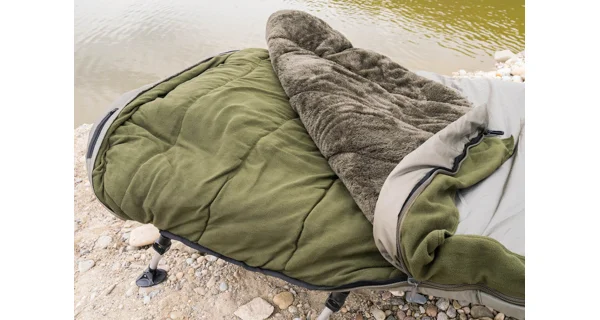 GIANTS FISHING - Spací vak 5 Season Luxury Sleeping Bag