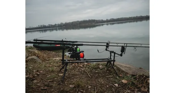 GIANTS FISHING - Stojan Compact Rod Pod 3 Rods