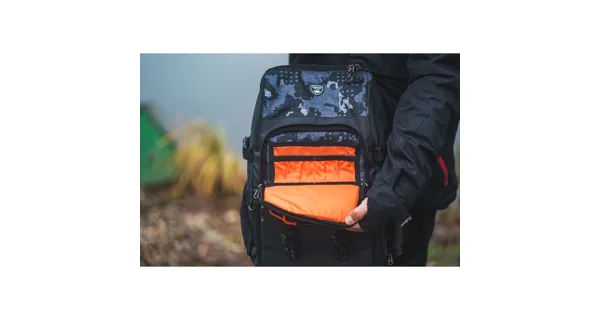 GIANTS FISHING - Vláčací batoh Spinning Rucksack Deluxe