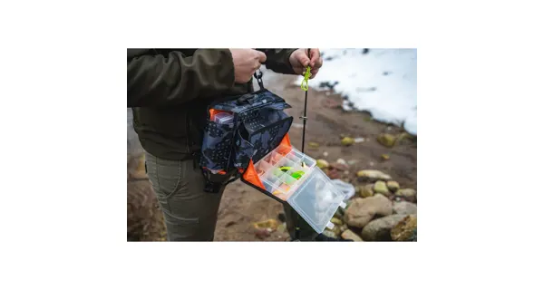 GIANTS FISHING - Vláčacia ľadvinka Spinning Waist/Leg Bag