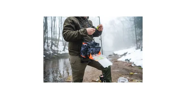 GIANTS FISHING - Vláčacia ľadvinka Spinning Waist/Leg Bag