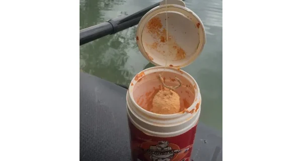 IMPERIAL BAITS - Gél Carptrack Amino Worm Up 100 g