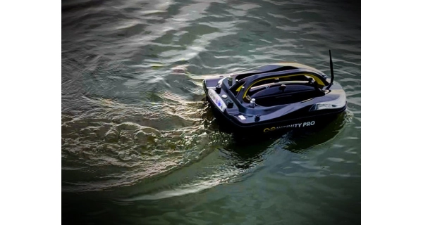 INFINITYBOAT - Zavážacia loďka PRO 3.0 50Ah Limitovaná carbonová edícia