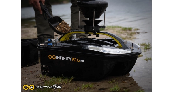 INFINITYBOAT - Zavážacia loďka PRO 3.0 50Ah Limitovaná carbonová edícia