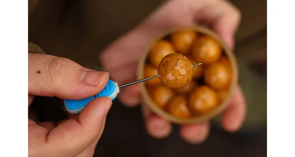 KAREL NIKL - Boilies v dipe Corn 24 mm 250 ml