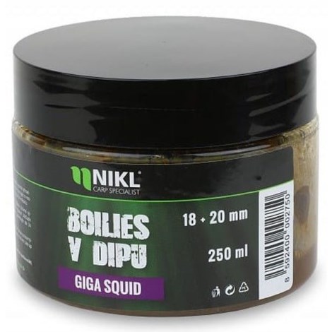 KAREL NIKL - Boilies v dipe Giga Squid 18+20 mm 250 g