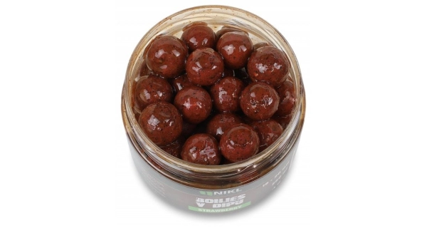 KAREL NIKL - Boilies v dipe Strawberry 24 mm 250 g