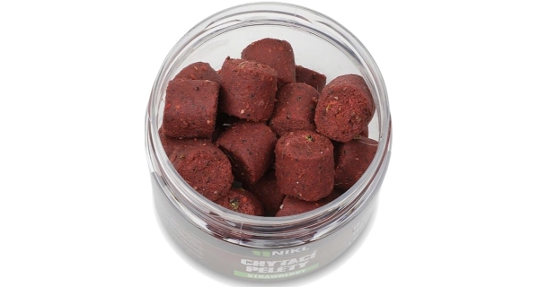 KAREL NIKL - Chytacie pelety Strawberry 18 mm 250 ml