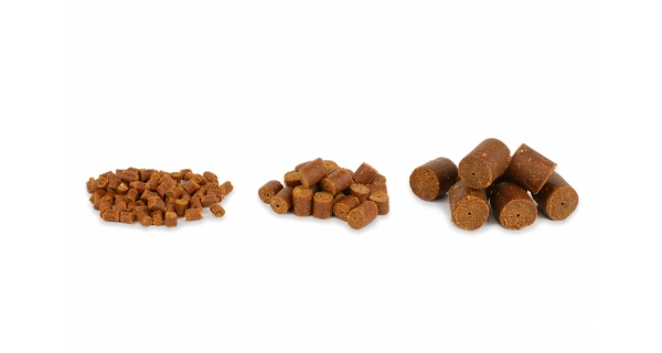 KAREL NIKL - Pelety s dierkou Chilli & Peach 18 mm 1 kg