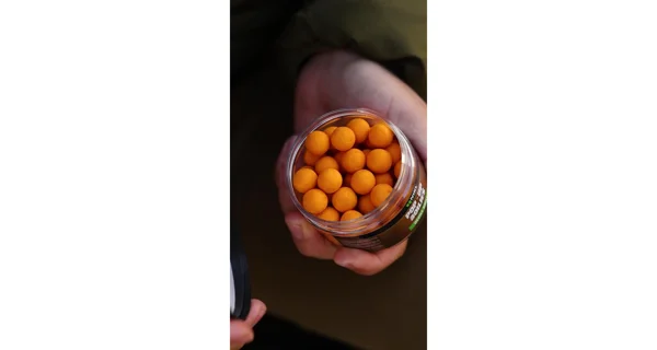 KAREL NIKL - Plávajúce boilies Devill Krill 16 mm 50 g